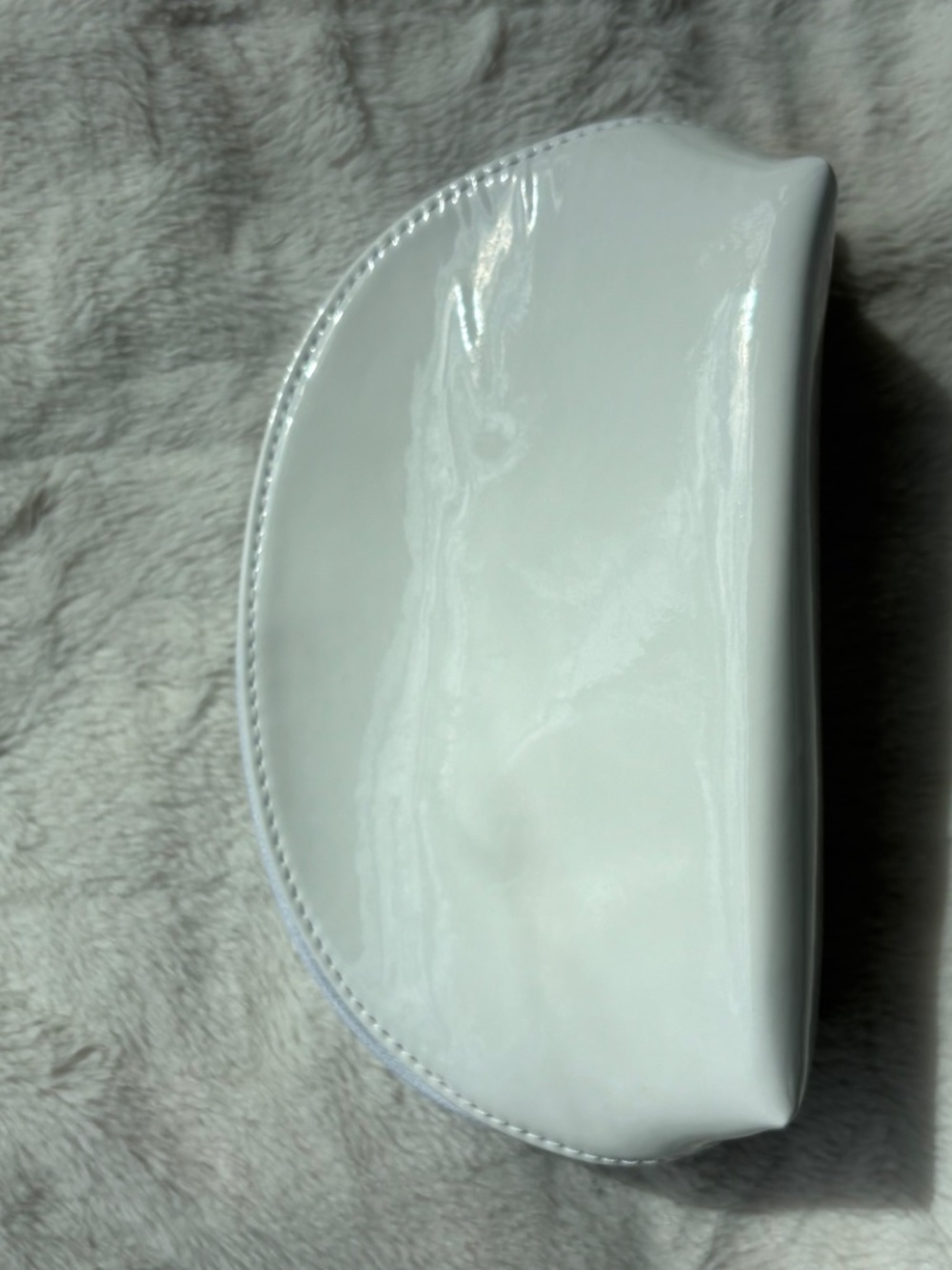 Elizabeth Arden NIP Glossy White Patent Makeup Pouch Bag - Pink Paisley Lining